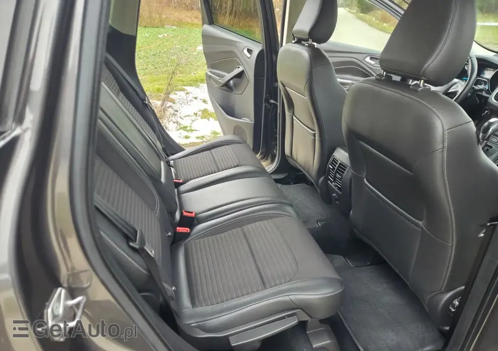 FORD Kuga 1.5 TDCi 2x4 Cool & Connect