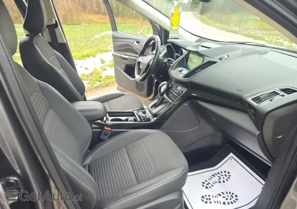 FORD Kuga 1.5 TDCi 2x4 Cool & Connect