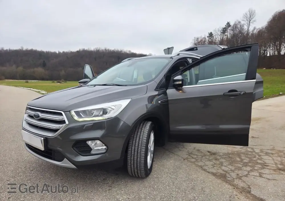 FORD Kuga 1.5 TDCi 2x4 Cool & Connect