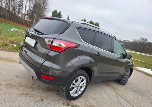 FORD Kuga 1.5 TDCi 2x4 Cool & Connect