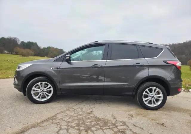FORD Kuga 1.5 TDCi 2x4 Cool & Connect