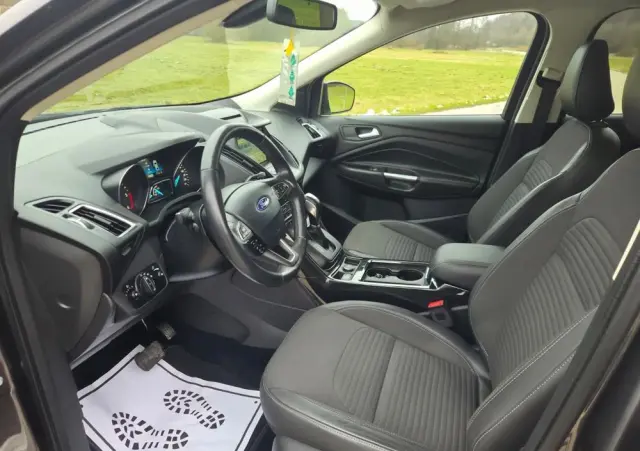 FORD Kuga 1.5 TDCi 2x4 Cool & Connect