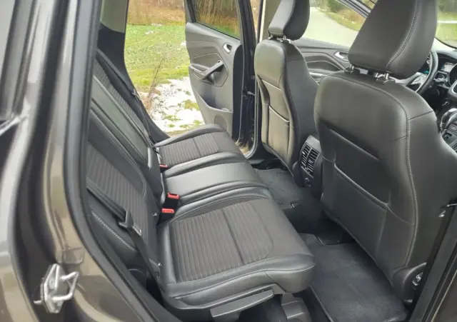 FORD Kuga 1.5 TDCi 2x4 Cool & Connect