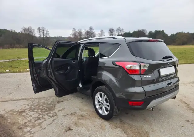FORD Kuga 1.5 TDCi 2x4 Cool & Connect