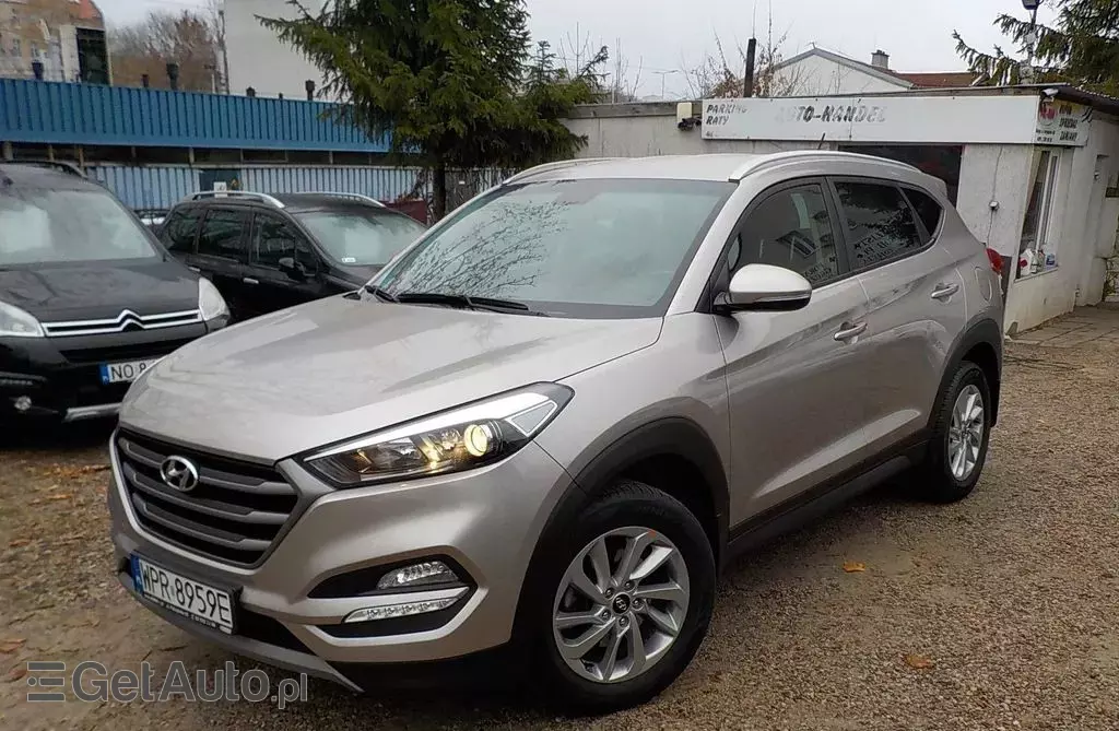 HYUNDAI Tucson 