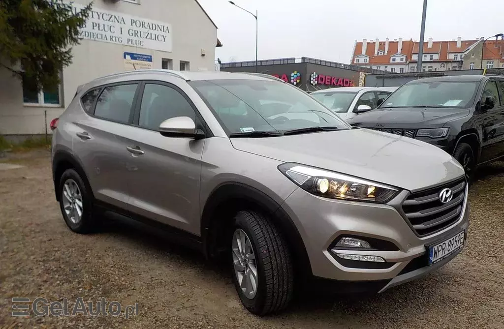 HYUNDAI Tucson 