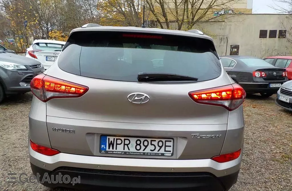 HYUNDAI Tucson 