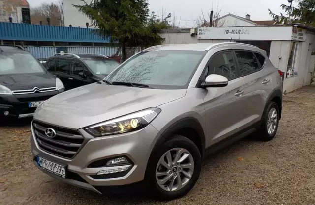 HYUNDAI Tucson 