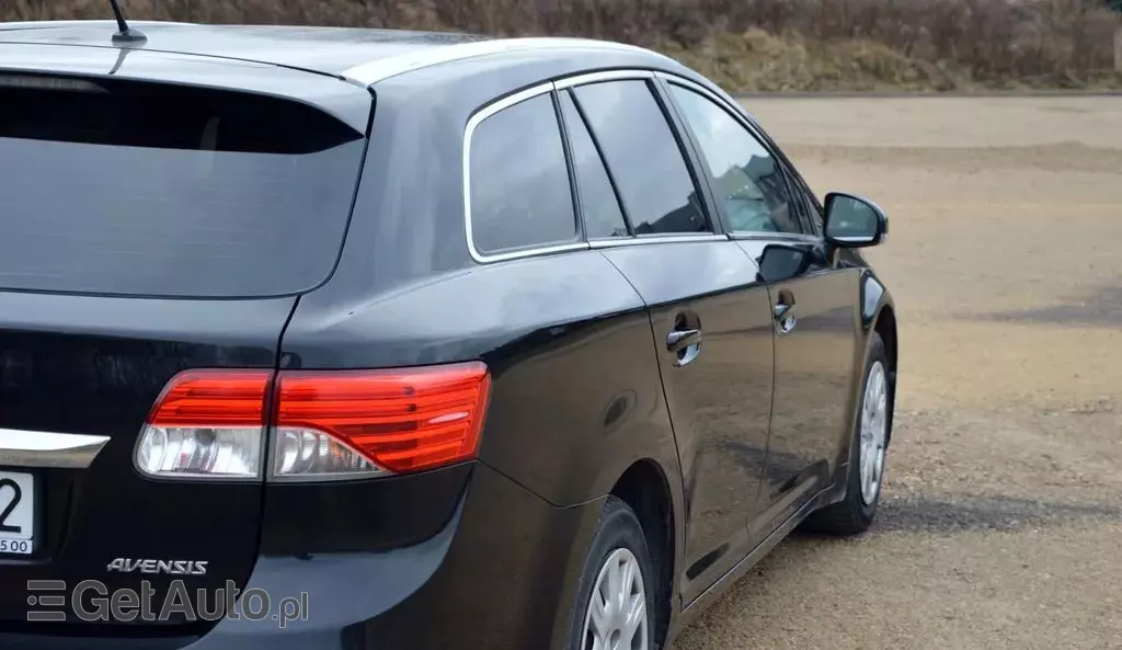 TOYOTA Avensis 