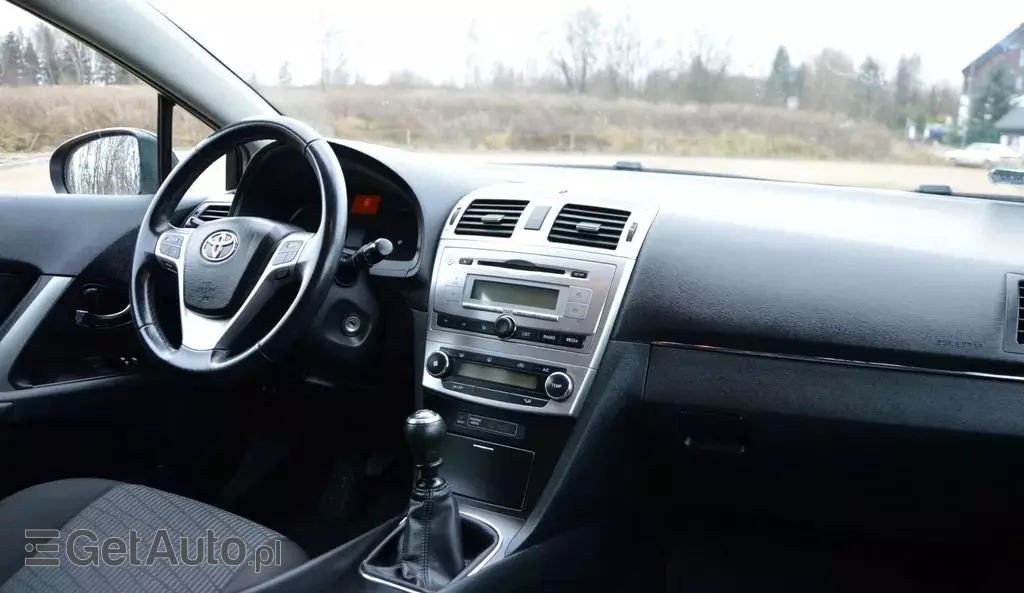 TOYOTA Avensis 