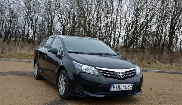 TOYOTA Avensis 
