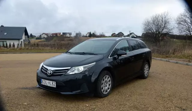 TOYOTA Avensis 