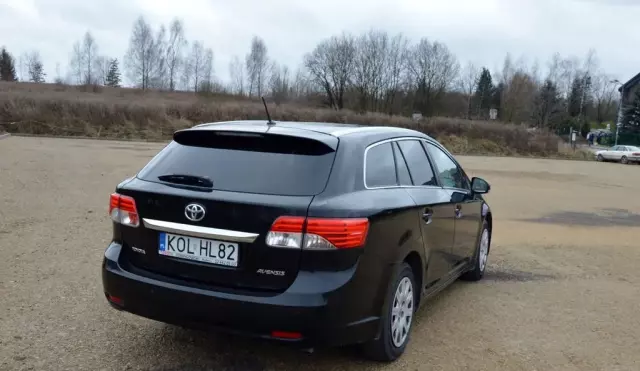 TOYOTA Avensis 