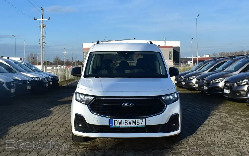 FORD Tourneo Connect 2.0 EcoBlue Titanium