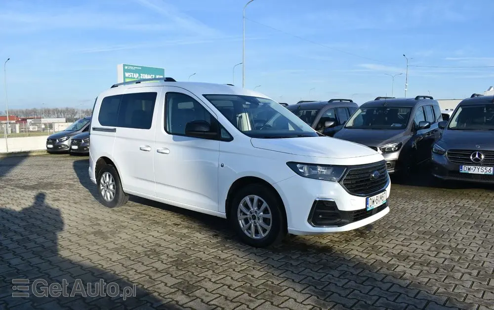 FORD Tourneo Connect 2.0 EcoBlue Titanium