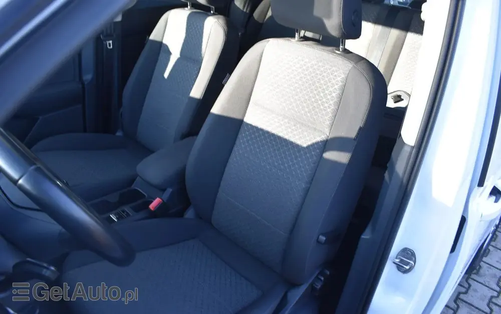 FORD Tourneo Connect 2.0 EcoBlue Titanium