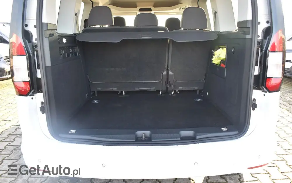 FORD Tourneo Connect 2.0 EcoBlue Titanium