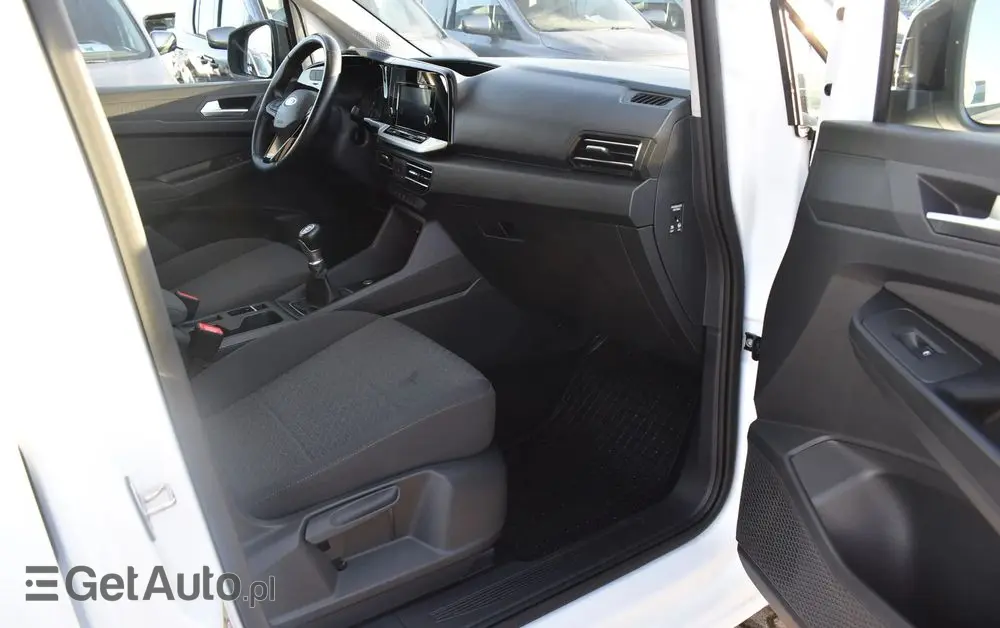 FORD Tourneo Connect 2.0 EcoBlue Titanium