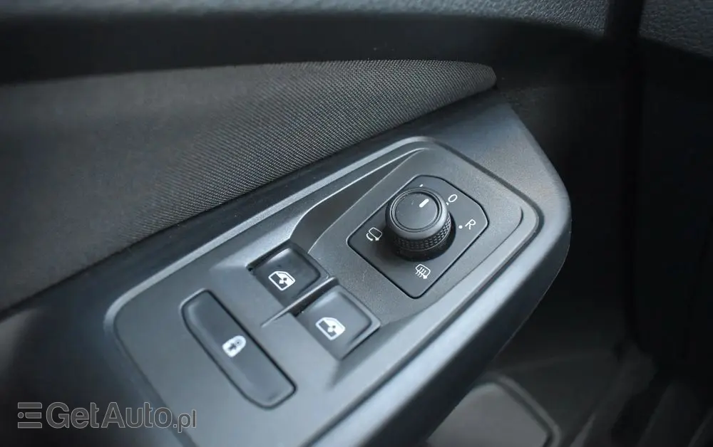 FORD Tourneo Connect 2.0 EcoBlue Titanium