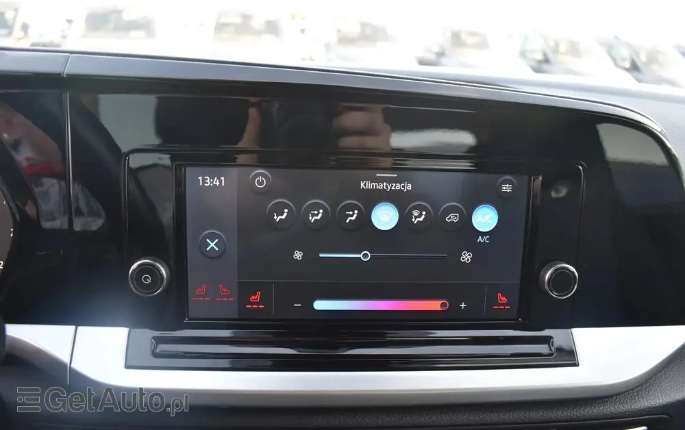 FORD Tourneo Connect 2.0 EcoBlue Titanium