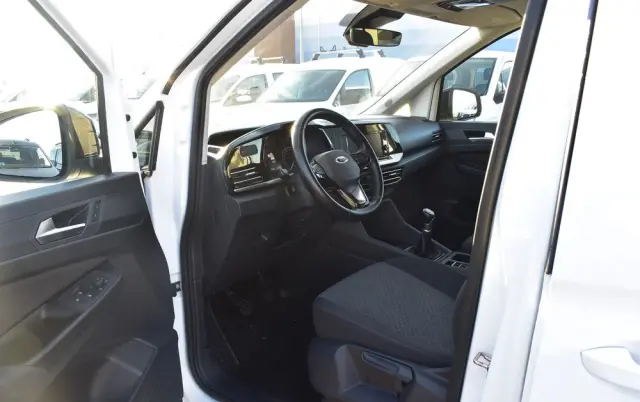 FORD Tourneo Connect 2.0 EcoBlue Titanium