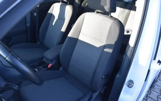 FORD Tourneo Connect 2.0 EcoBlue Titanium