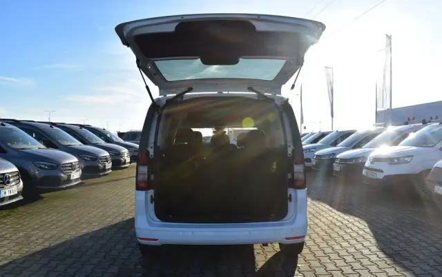 FORD Tourneo Connect 2.0 EcoBlue Titanium