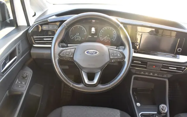 FORD Tourneo Connect 2.0 EcoBlue Titanium