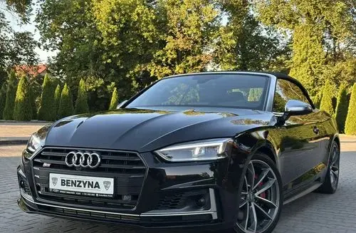 AUDI S5 