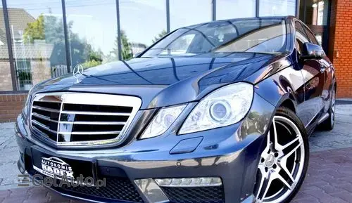 MERCEDES-BENZ E 