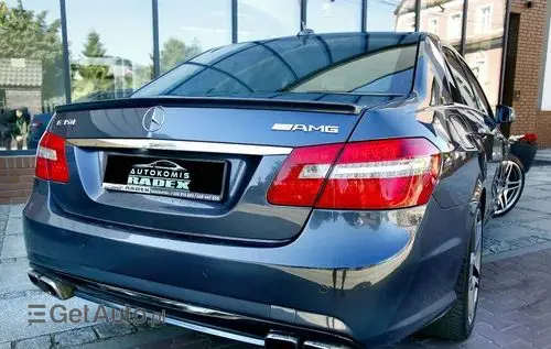 MERCEDES-BENZ E 