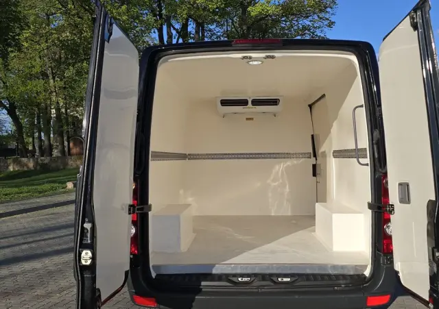 VOLKSWAGEN Crafter Chłodnia 