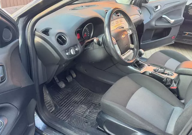 FORD Mondeo 1.8 TDCi Gold X