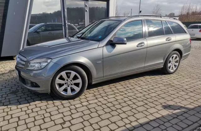 MERCEDES-BENZ Klasa C C 200 CGI BlueEFFICIENCY (184 KM)