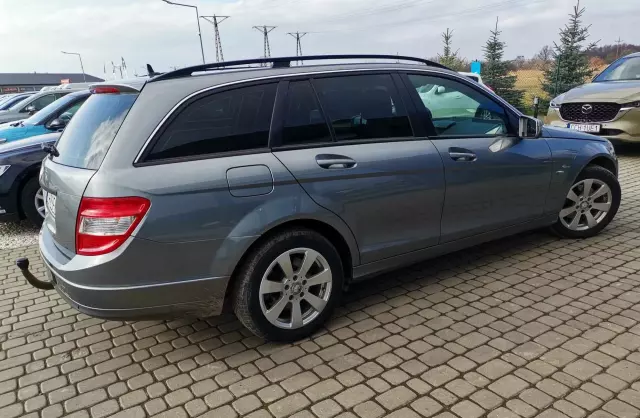 MERCEDES-BENZ Klasa C C 200 CGI BlueEFFICIENCY (184 KM)