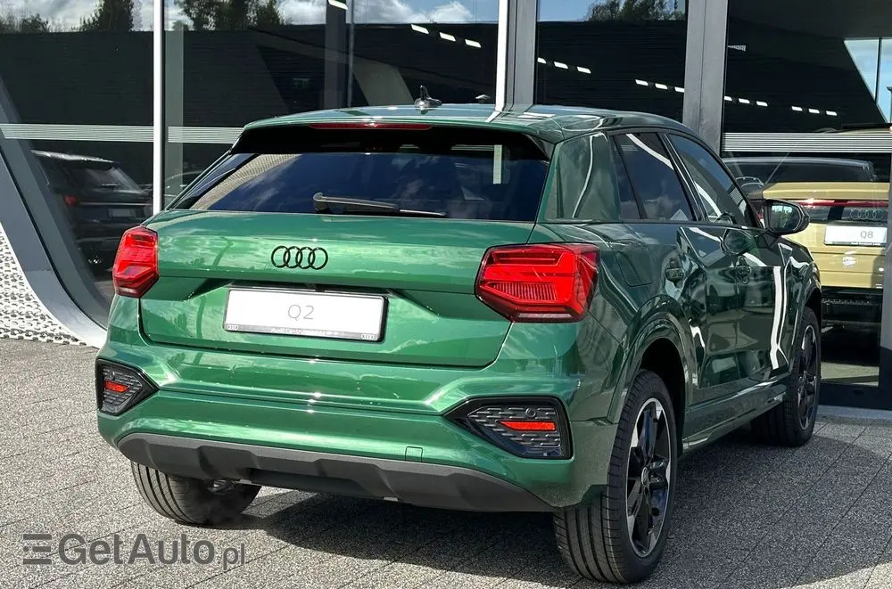 AUDI Q2 