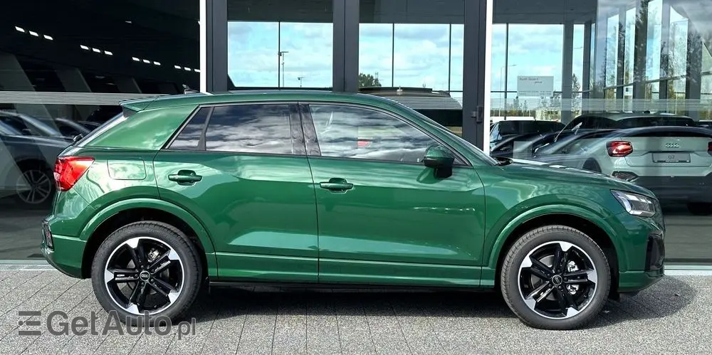 AUDI Q2 