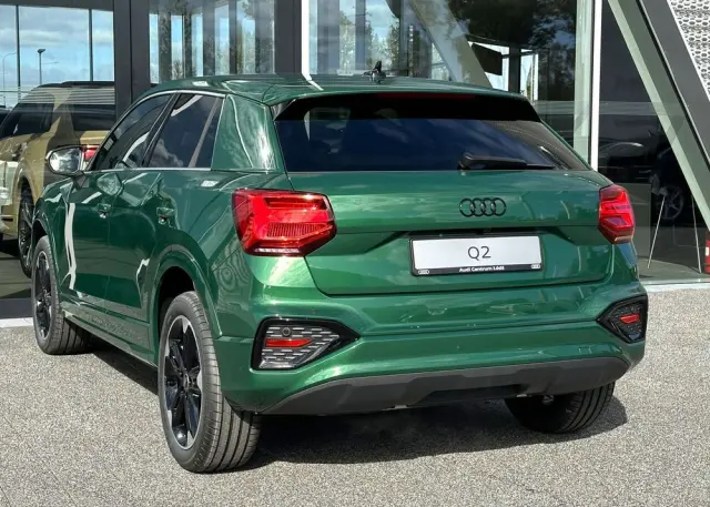 AUDI Q2 