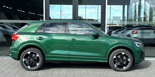 AUDI Q2 