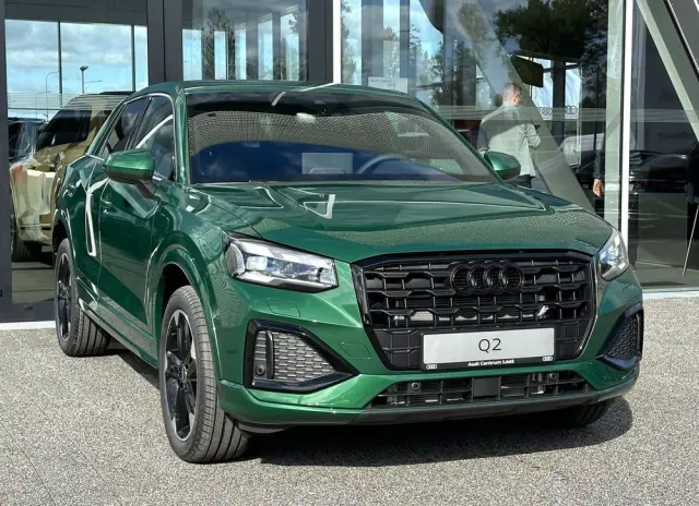 AUDI Q2 