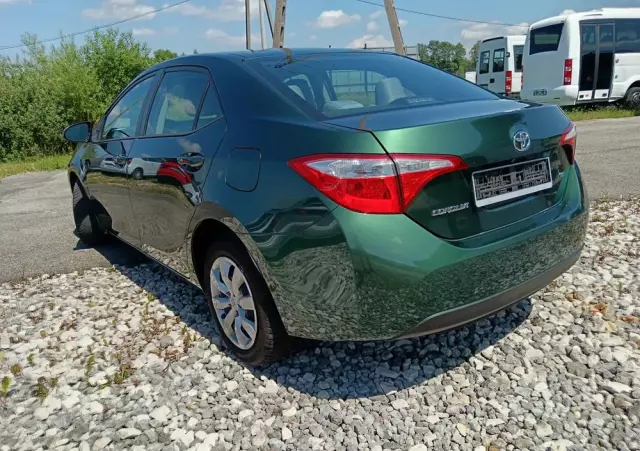 TOYOTA Corolla 1.8 LE