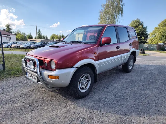 NISSAN Terrano S