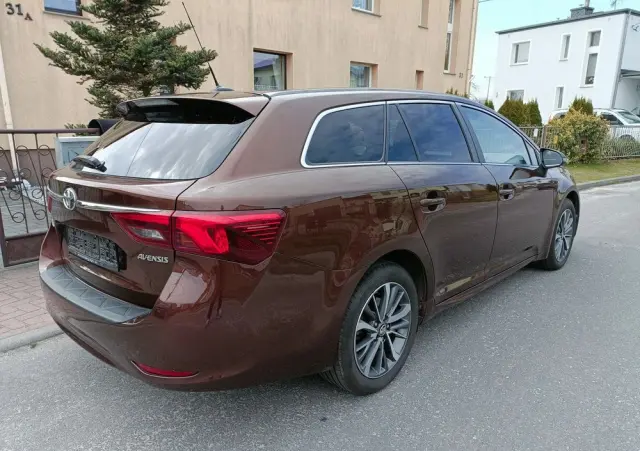 TOYOTA Avensis 