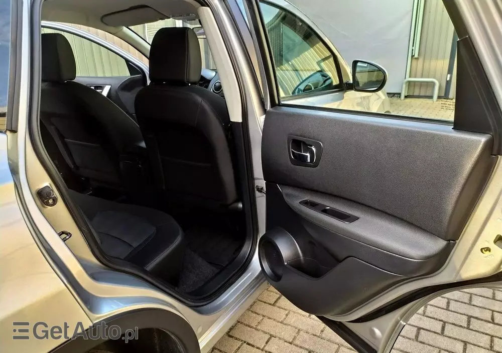 NISSAN Qashqai 2.0 CVT acenta