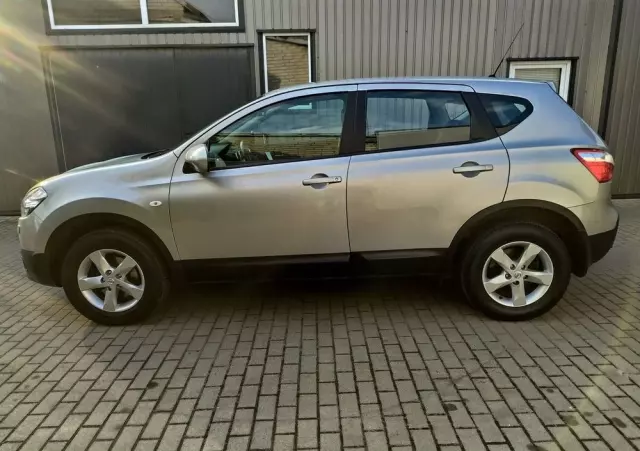 NISSAN Qashqai 2.0 CVT acenta