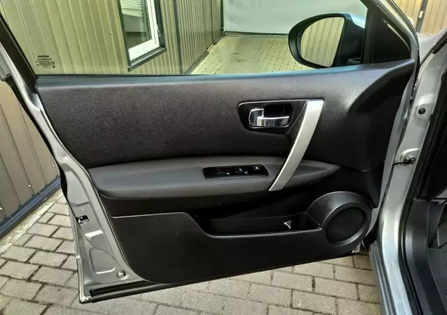 NISSAN Qashqai 2.0 CVT acenta