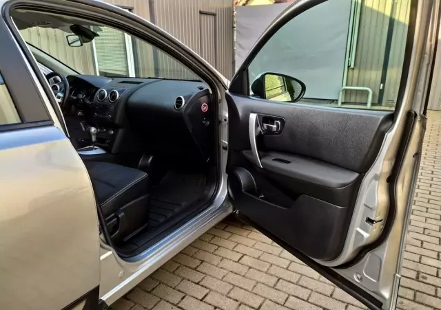 NISSAN Qashqai 2.0 CVT acenta