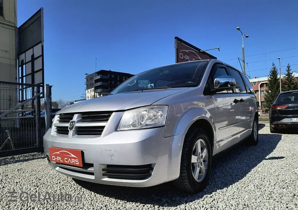 DODGE Caravan 