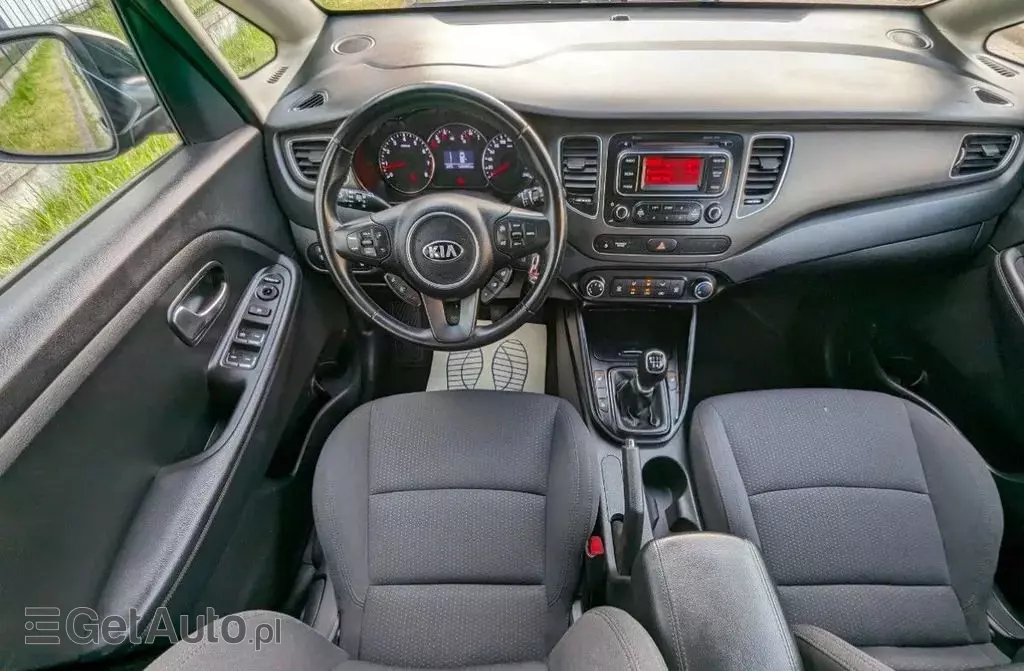 KIA Carens 