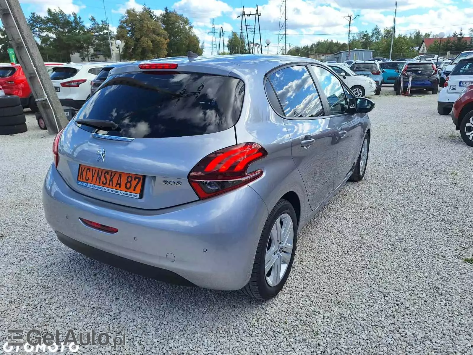 PEUGEOT 208 PureTech 82 Stop & Start Signature